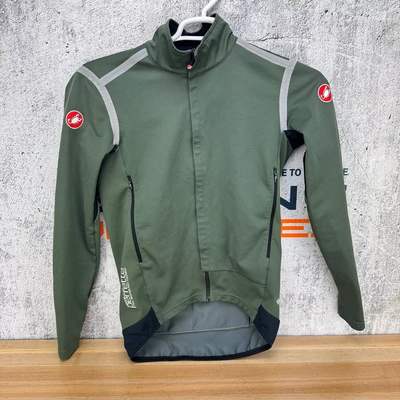 Castelli Perfetto RoS 2 GORE-TEX Windstopper Green Men's Medium Cycling Jacket
