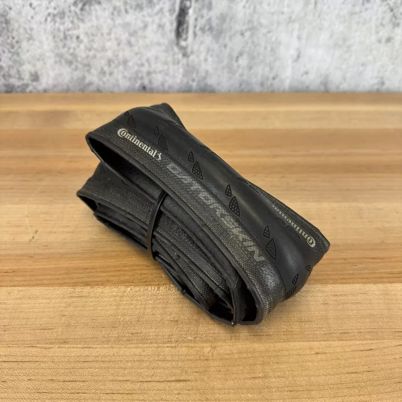 Low Mile! Continental Gatorskin Black Edition 700c x 25mm Clincher Single Tire