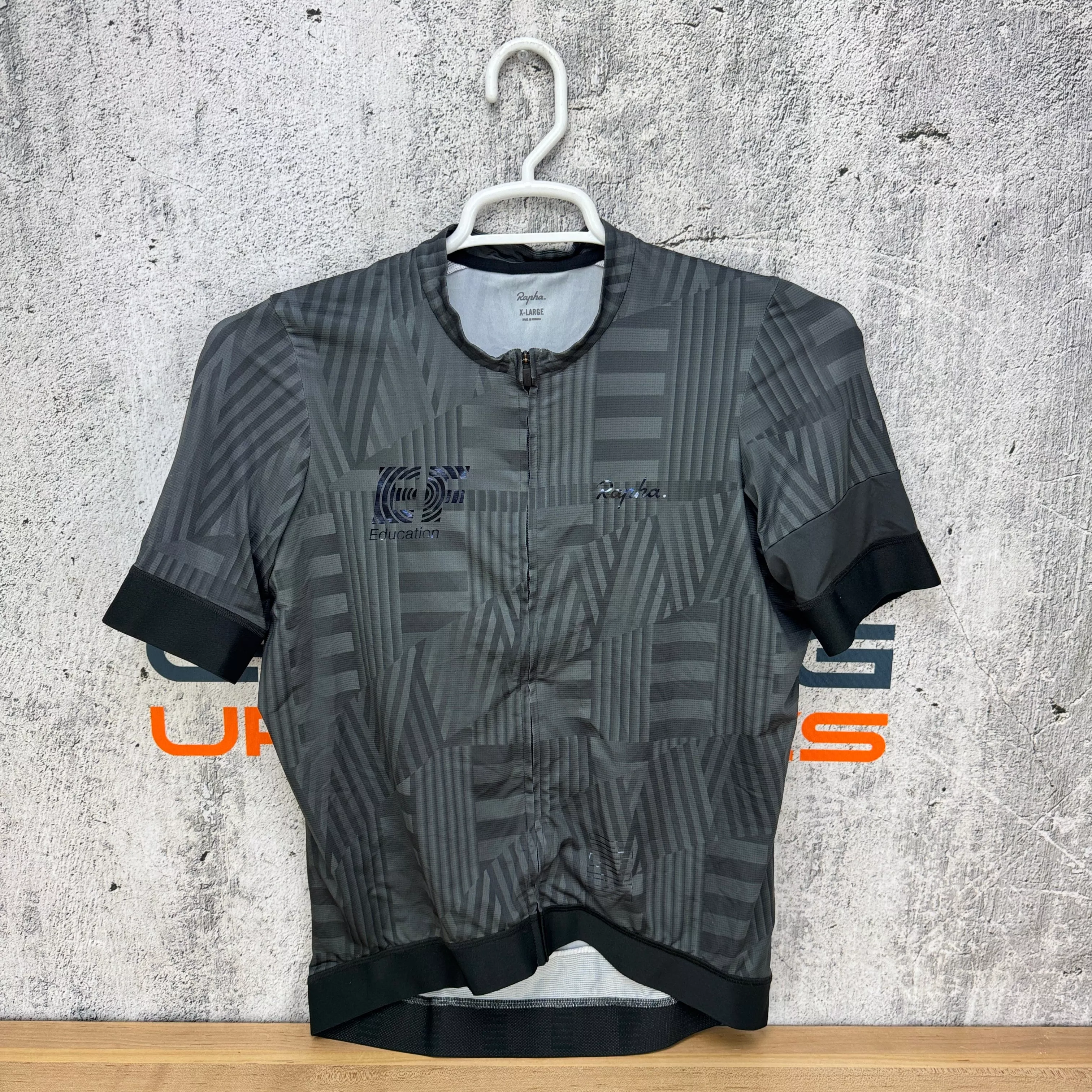 Rapha Pro Team Training EF Education Men's XL Short Sleeve Grey Cycling Jersey