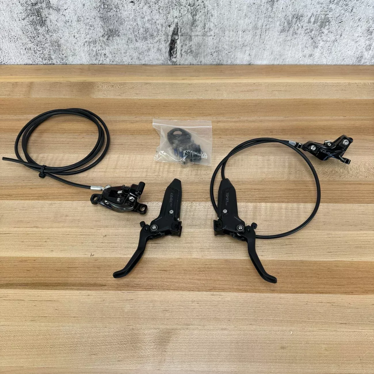 SRAM Level SLV Stealth Post-Mount Front and Rear MTB Brake Levers + Calipers
